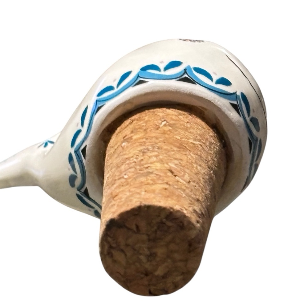 Natural Life whale-themed bottle stopper is hand-sculpted ceramic. - Picture 3 of 4